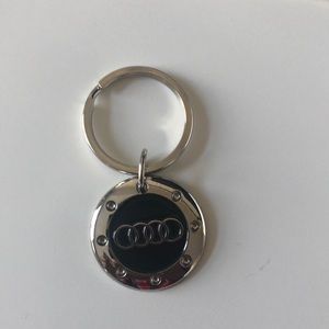 🔑 Audi metal keychain